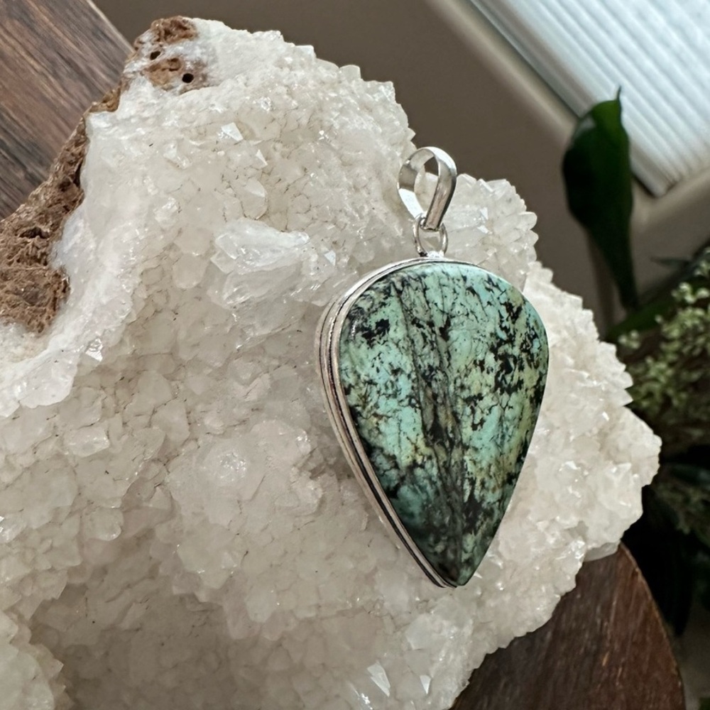 African Turquoise 925 Sterling Silver Plated Teardrop Pendant Blue Green Black - Picture 3 of 8